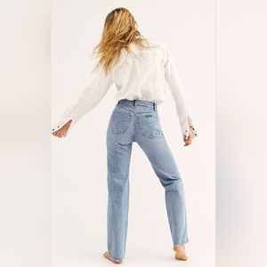 Rolla's Classic Straight Jean Light/Medium Wash